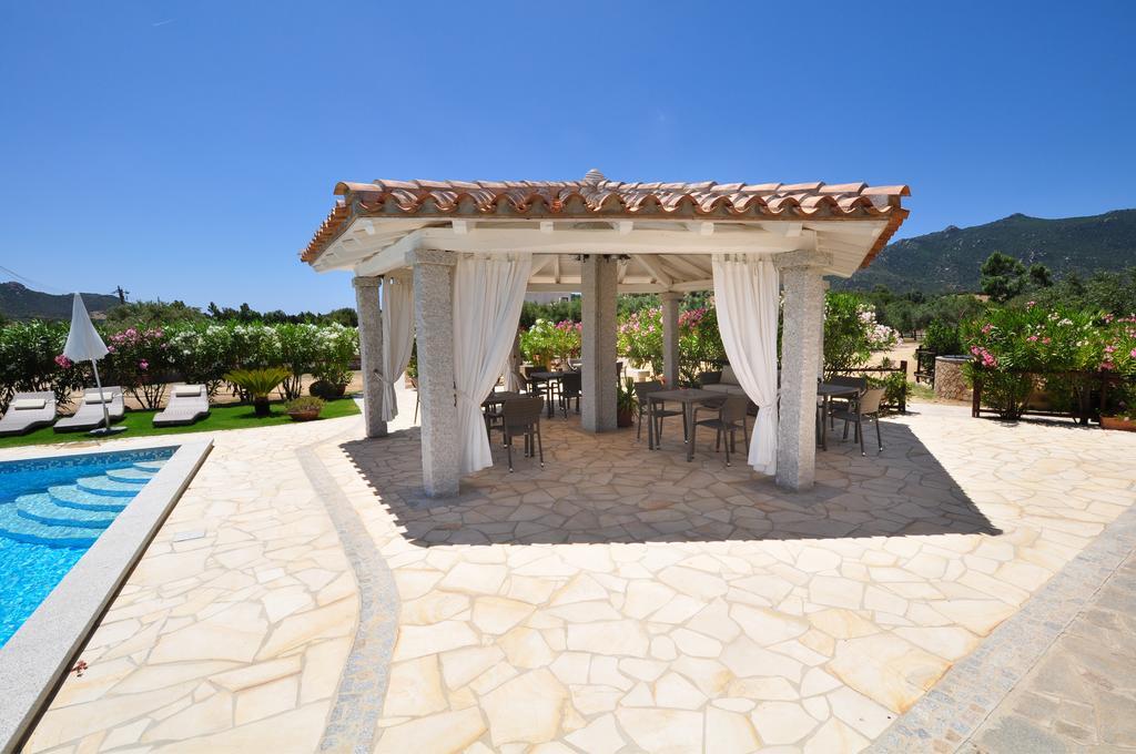 Affittacamere B&B La Villa Dei Graniti فيلاّسيمِيوس المظهر الخارجي الصورة