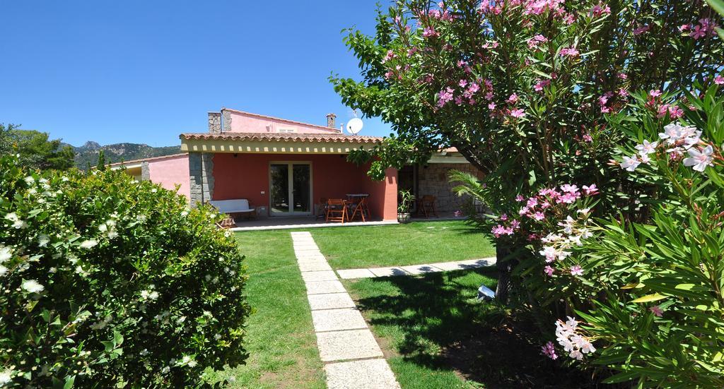 Affittacamere B&B La Villa Dei Graniti فيلاّسيمِيوس المظهر الخارجي الصورة