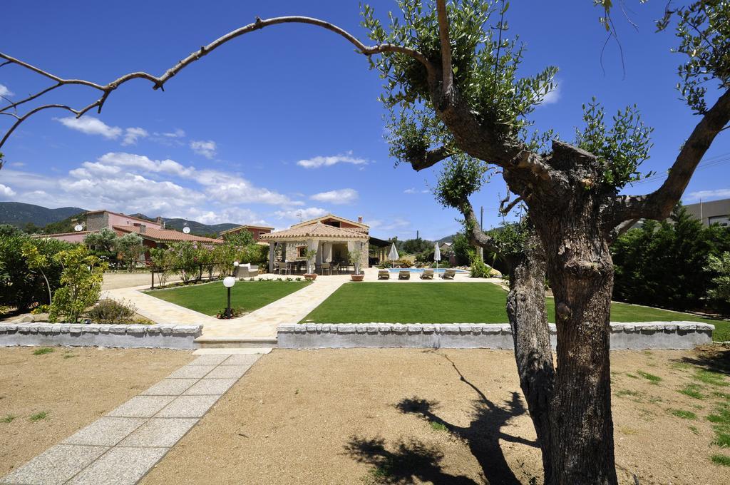 Affittacamere B&B La Villa Dei Graniti فيلاّسيمِيوس المظهر الخارجي الصورة