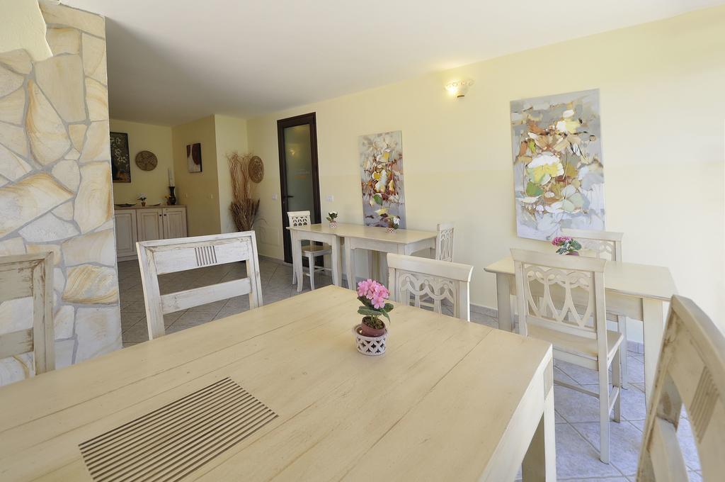 Affittacamere B&B La Villa Dei Graniti فيلاّسيمِيوس المظهر الخارجي الصورة