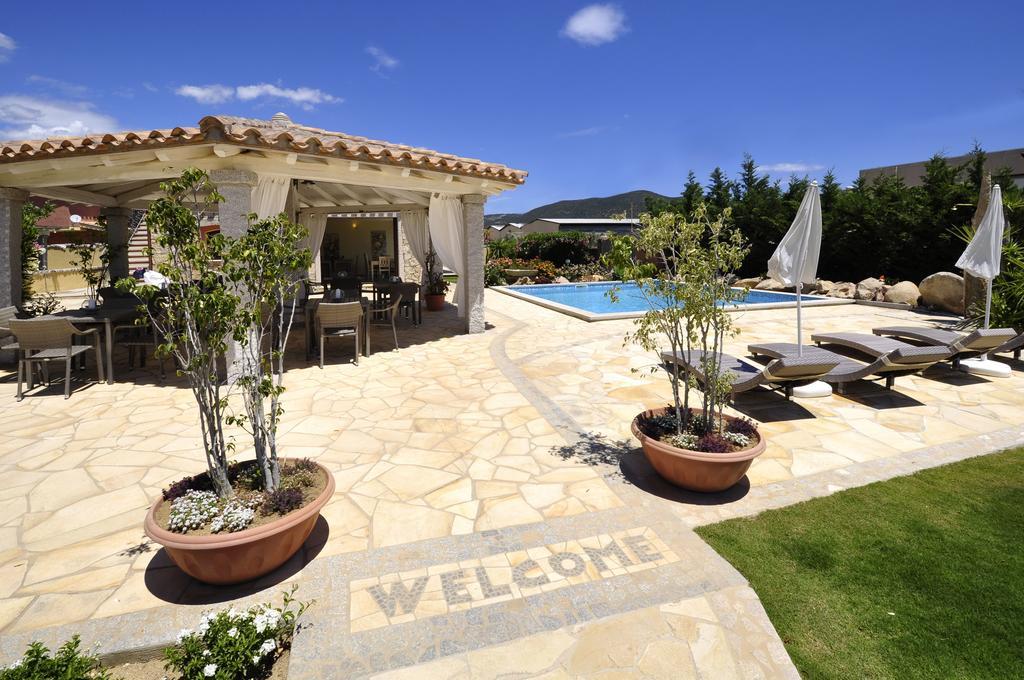 Affittacamere B&B La Villa Dei Graniti فيلاّسيمِيوس المظهر الخارجي الصورة